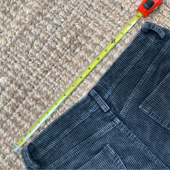 Judith March Black Distressed Cord Shorts size Large - Picture 4 of 5